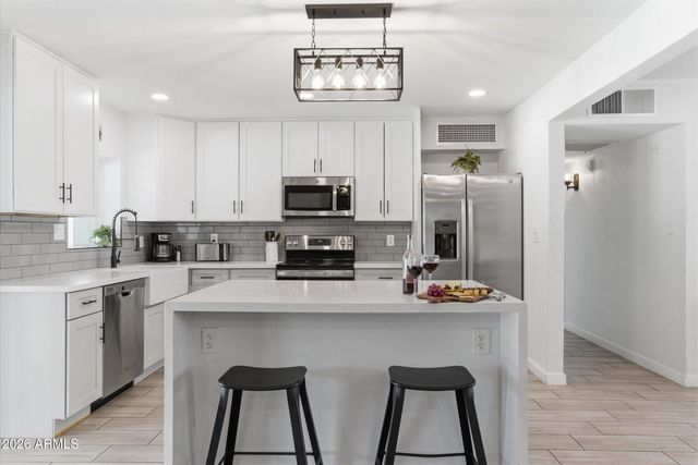 8330 E MONTE VISTA Road, Scottsdale, AZ 85257