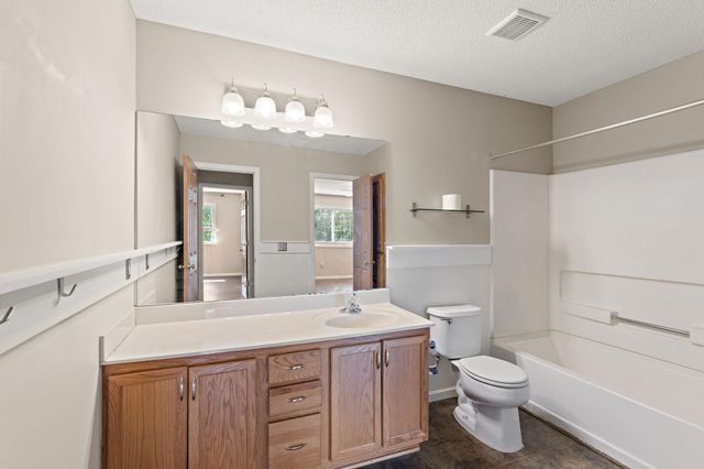 577 Woodduck Drive K, Woodbury, MN 55125