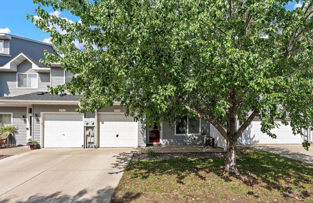 577 Woodduck Drive K, Woodbury, MN 55125