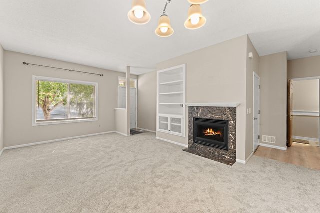 577 Woodduck Drive K, Woodbury, MN 55125