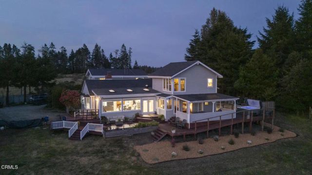 32751 Navarro Ridge Road, Albion, CA 95410