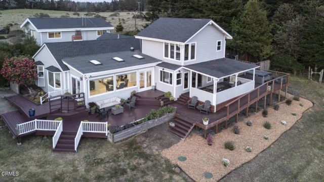 32751 Navarro Ridge Road, Albion, CA 95410