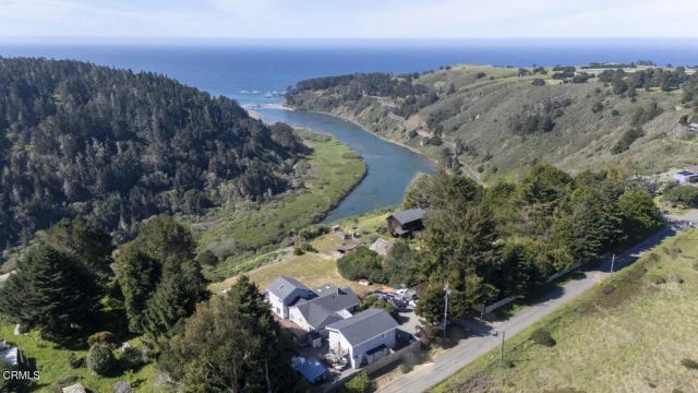 32751 Navarro Ridge Road, Albion, CA 95410