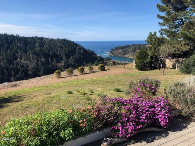 32751 Navarro Ridge Road, Albion, CA 95410