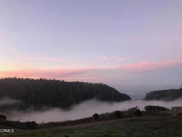 32751 Navarro Ridge Road, Albion, CA 95410