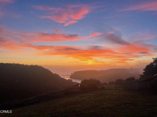 32751 Navarro Ridge Road, Albion, CA 95410