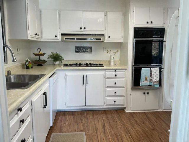 525 W El Norte Pkwy 234, Escondido, CA 92026