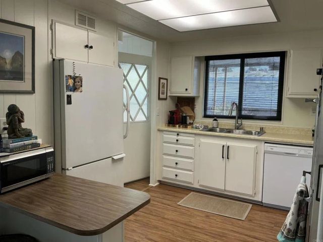 525 W El Norte Pkwy 234, Escondido, CA 92026