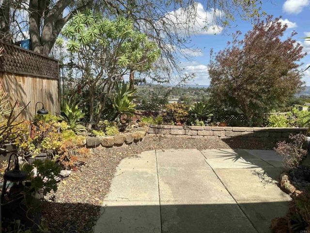 525 W El Norte Pkwy 234, Escondido, CA 92026