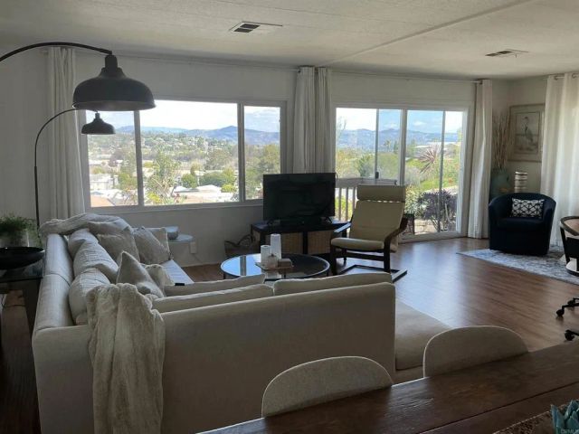 525 W El Norte Pkwy 234, Escondido, CA 92026