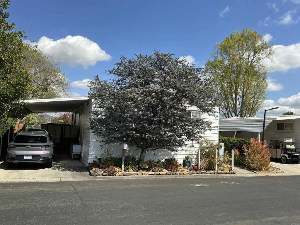 525 W El Norte Pkwy 234, Escondido, CA 92026