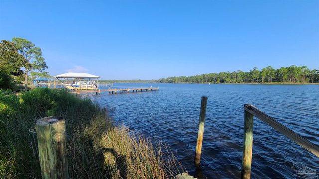 8502 Matador Camino, Pensacola, FL 32507