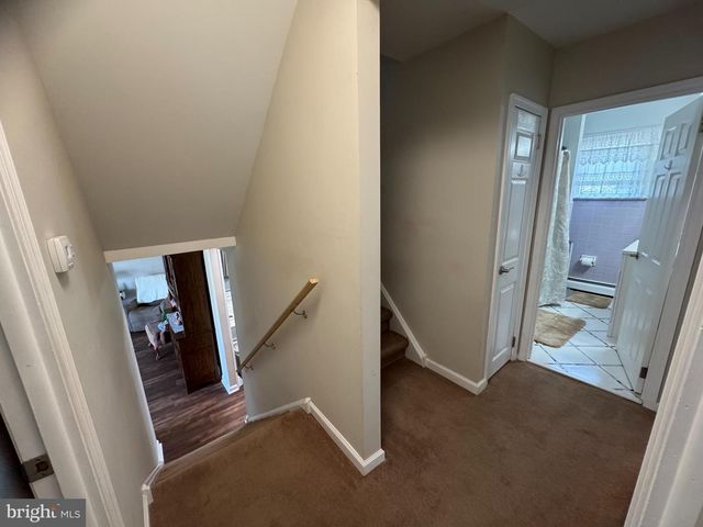 225 PARK AVE, Bristol, PA 19007