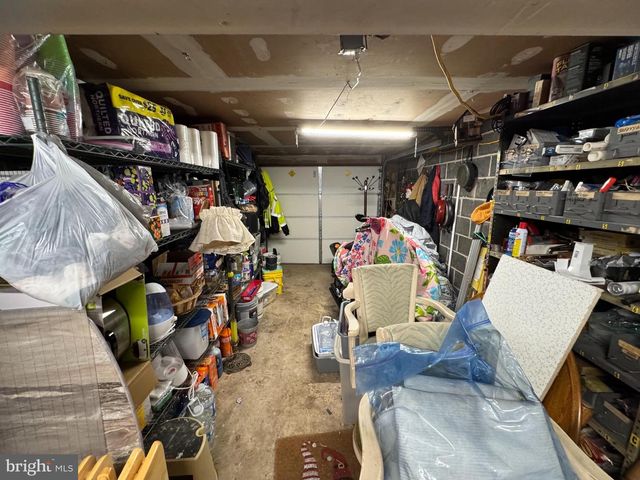 225 PARK AVE, Bristol, PA 19007