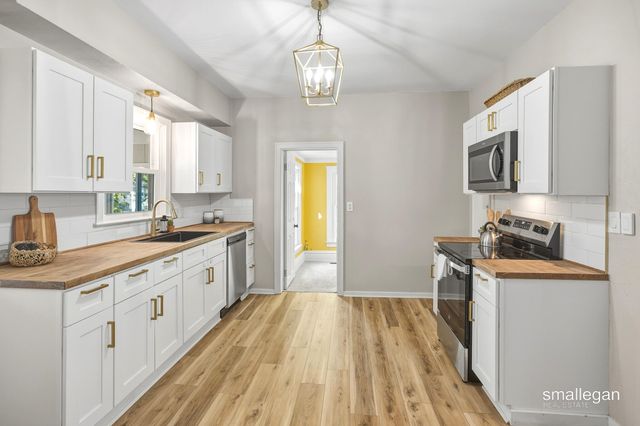 433 Leonard Street Ne, City Of Grand Rapids, MI 49503