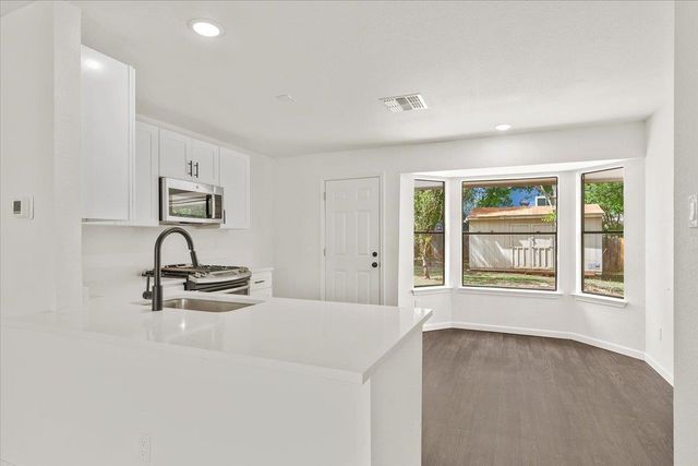 1400 Brixham CV, Austin, TX 78753