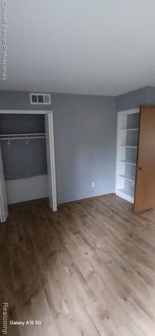 7445 Radcliff Court, West Bloomfield, MI 48322