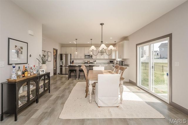 100 Edgewater Court, Moscow Mills, MO 63362