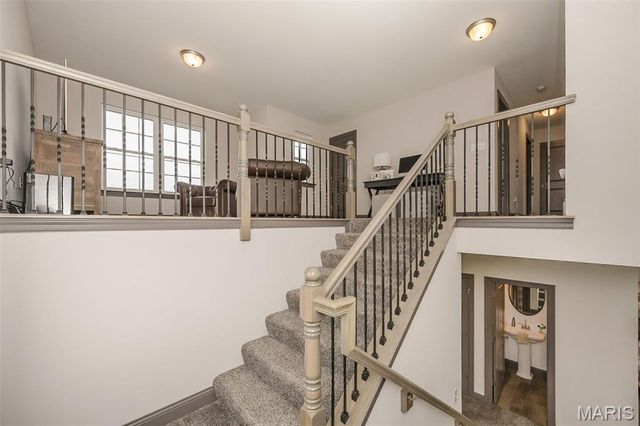 100 Edgewater Court, Moscow Mills, MO 63362