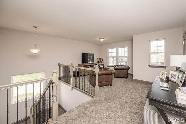 100 Edgewater Court, Moscow Mills, MO 63362