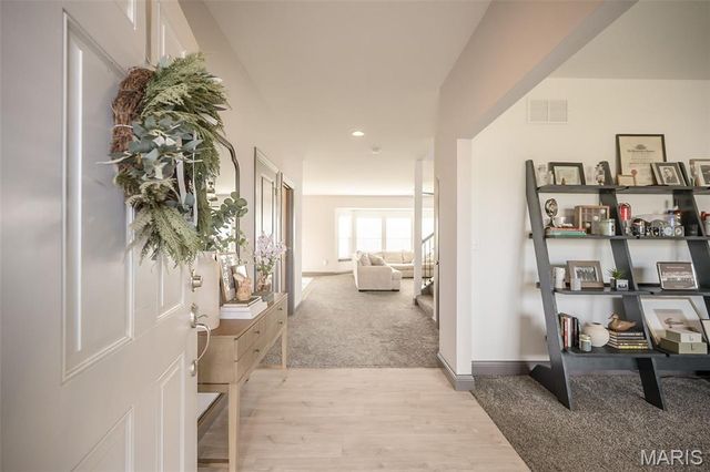 100 Edgewater Court, Moscow Mills, MO 63362