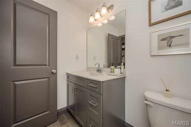 100 Edgewater Court, Moscow Mills, MO 63362