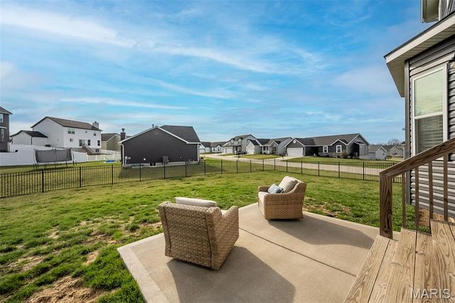 100 Edgewater Court, Moscow Mills, MO 63362