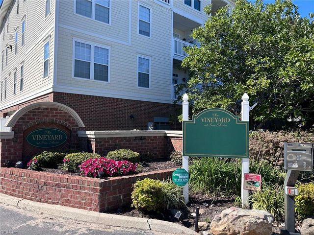 2904 Brighton Beach Pl Apt 104, Virginia Beach, VA 23451