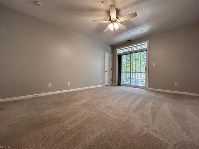 2904 Brighton Beach Pl Apt 104, Virginia Beach, VA 23451