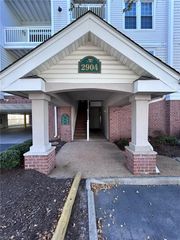 2904 Brighton Beach Pl Apt 104, Virginia Beach, VA 23451