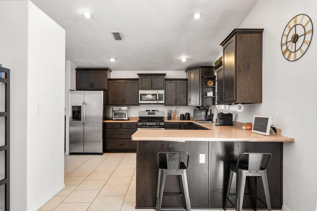 731 Amethyst Drive NE, Rio Rancho, NM 87124