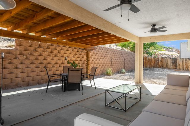 731 Amethyst Drive NE, Rio Rancho, NM 87124