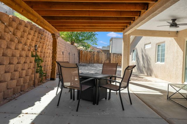 731 Amethyst Drive NE, Rio Rancho, NM 87124