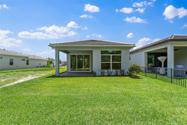 204 SE VIA SANGRO, Port St Lucie, FL 34952