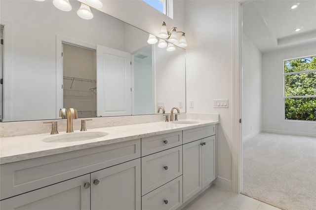 204 SE VIA SANGRO, Port St Lucie, FL 34952