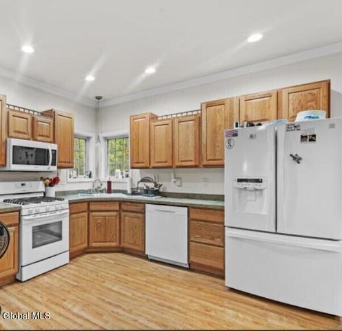 31 Kimberly Lane, Queensbury, NY 12804