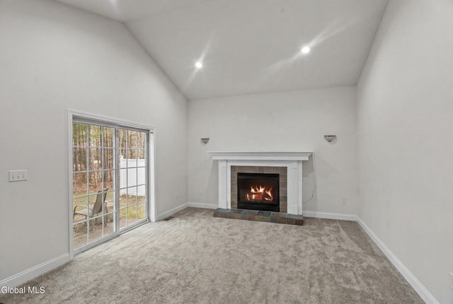 31 Kimberly Lane, Queensbury, NY 12804