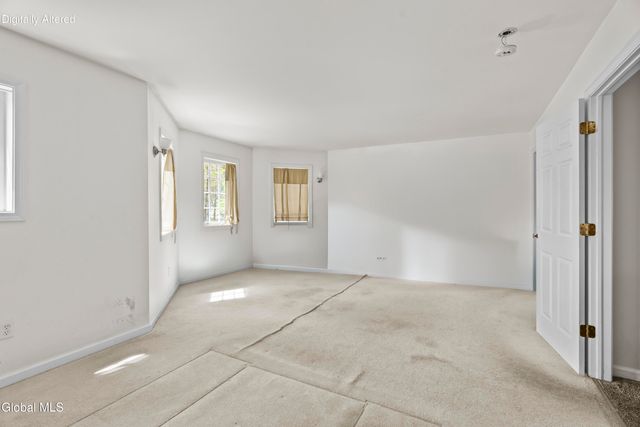 31 Kimberly Lane, Queensbury, NY 12804