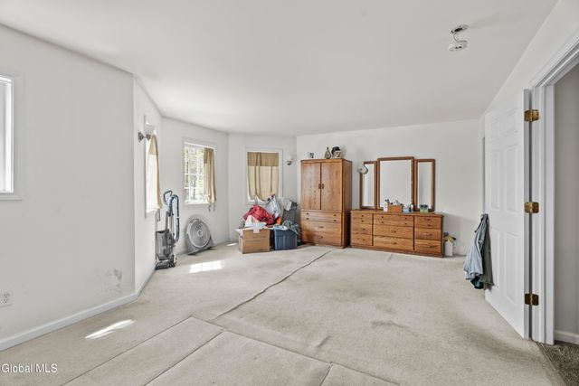 31 Kimberly Lane, Queensbury, NY 12804