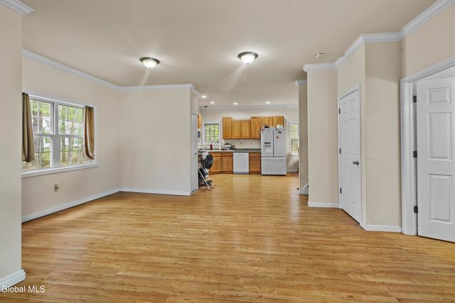 31 Kimberly Lane, Queensbury, NY 12804