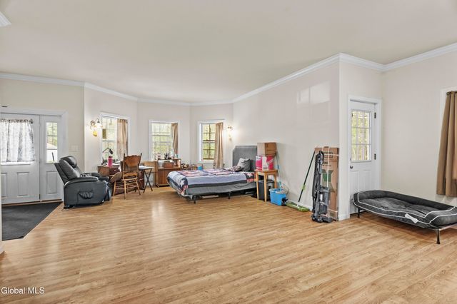 31 Kimberly Lane, Queensbury, NY 12804