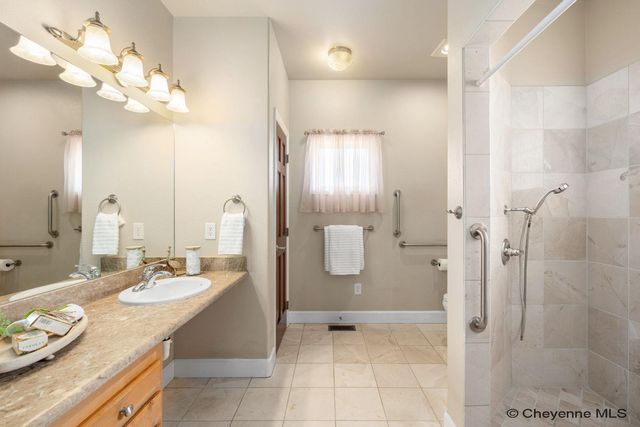 6904 POINTE PINNACLE, Cheyenne, WY 82009