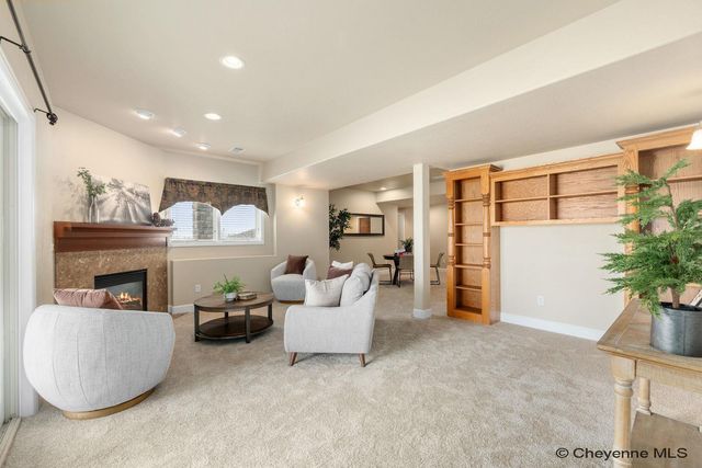 6904 POINTE PINNACLE, Cheyenne, WY 82009