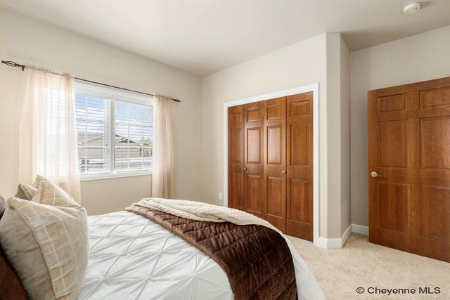 6904 POINTE PINNACLE, Cheyenne, WY 82009