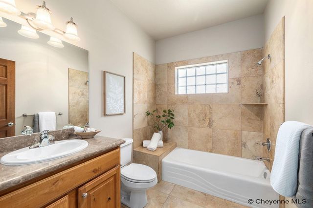 6904 POINTE PINNACLE, Cheyenne, WY 82009