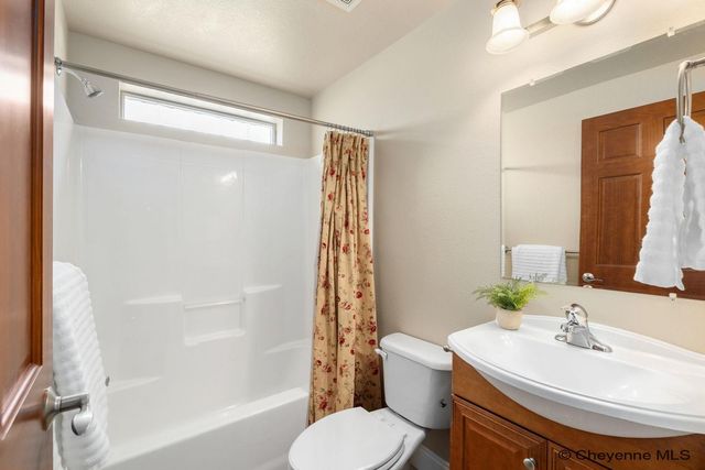 6904 POINTE PINNACLE, Cheyenne, WY 82009