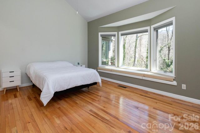 31 Little Cedar Court, Asheville, NC 28805