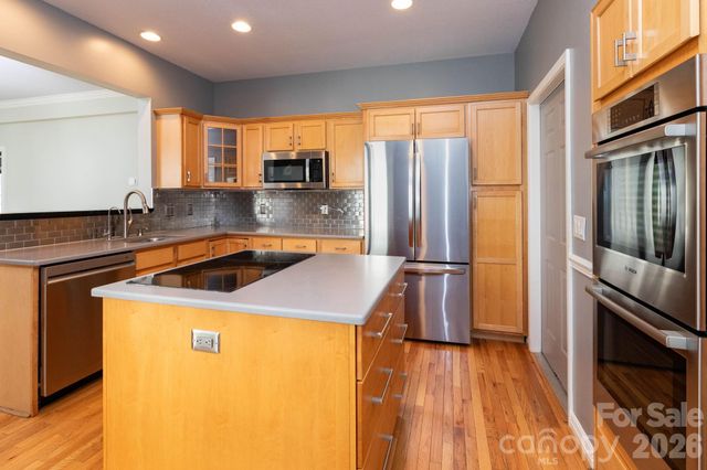 31 Little Cedar Court, Asheville, NC 28805