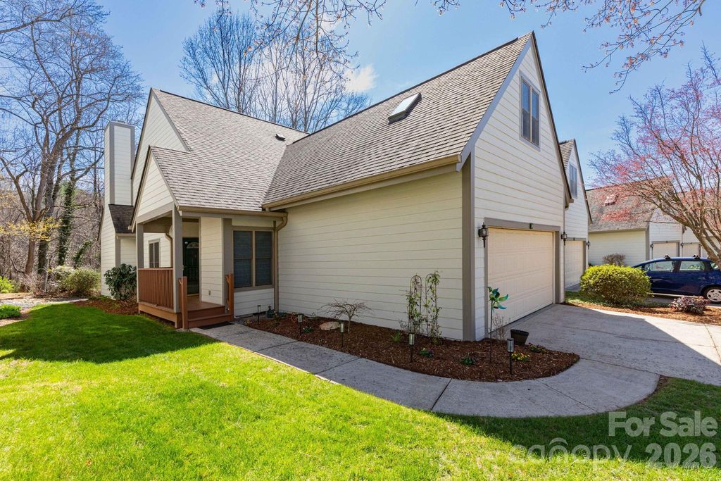 31 Little Cedar Court, Asheville, NC 28805