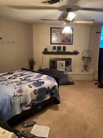 1003A Jefferson Street, Plainview, TX 79072